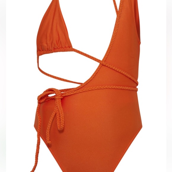 Pretty Little Thing Orange Plait detail assymetric swimsuit - Picture 3 of 8